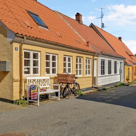 Hyggeligt Gammelt Fiskerhus I * Marstal