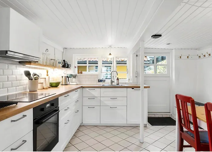 Hyggeligt Gammelt Fiskerhus I Marstal