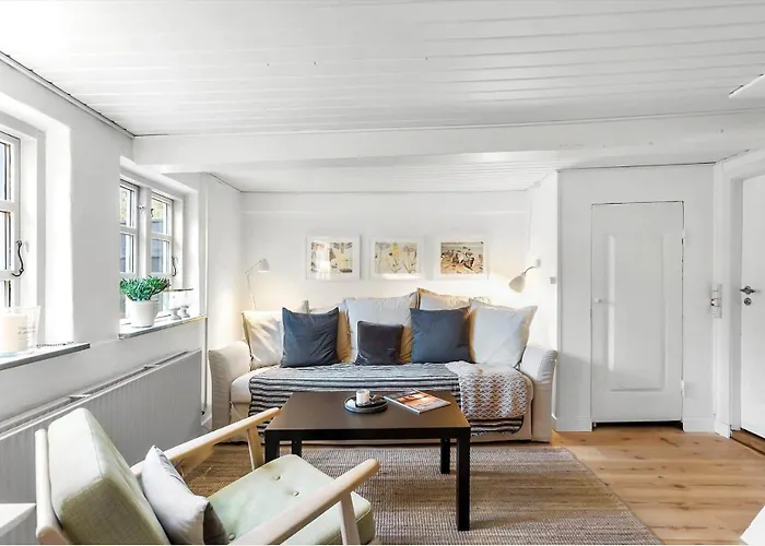 Hyggeligt Gammelt Fiskerhus I * Marstal